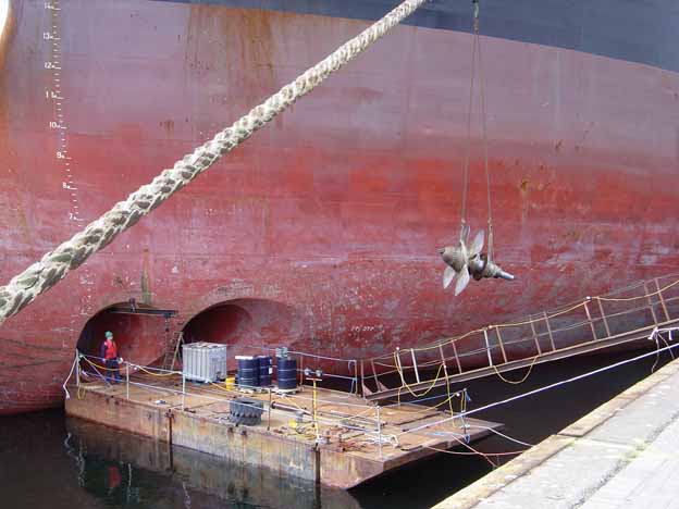 Bow Thruster Removal Afloat